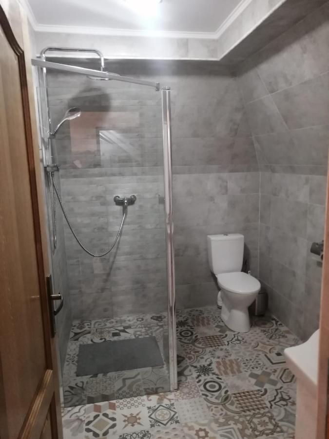 Casa Continentelor Hotel Campulung Luaran gambar