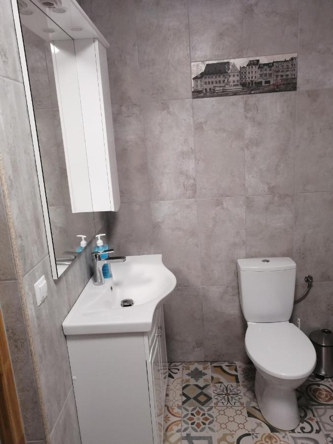 Casa Continentelor Hotel Campulung Luaran gambar