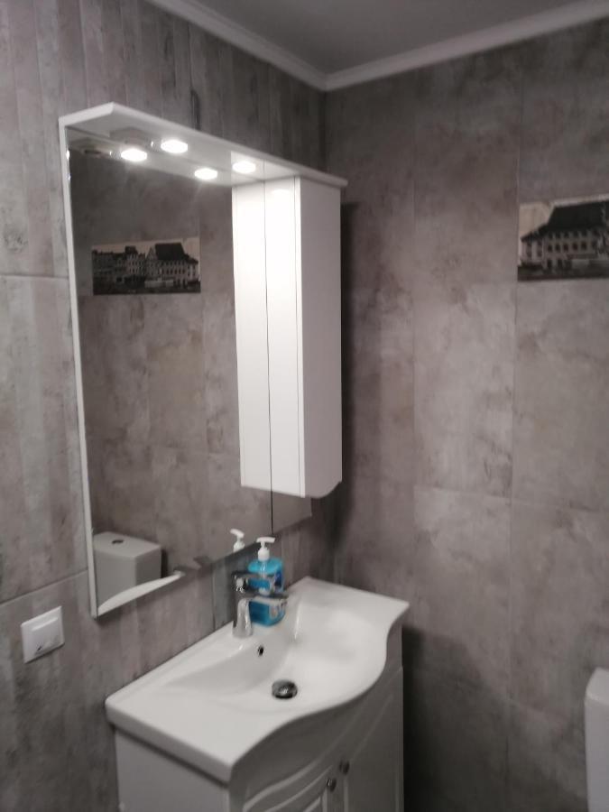Casa Continentelor Hotel Campulung Luaran gambar